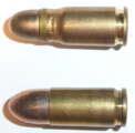 GER: Oben: Pistolenpatrone 03 (7.65mm Pist Pat 03)
Unten: Pistolenpatrone 41 (9mm Pist Pat 41)