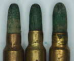 GER: Links: Blinde Patrone GP11 (7,5 mm bl GP11), Jahrgang 1940
Mitte: Blinde Patrone GP11 (7,5 mm bl GP11), Jahrgang 1913
Rechts: Blinde Gew. Patrone 03 (Bl 7.5mm GP03), Jahrgang 1909